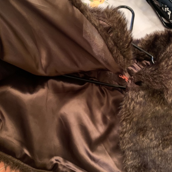 Stylish Fur Cape with Collar/Size S - Picture 5 of 5